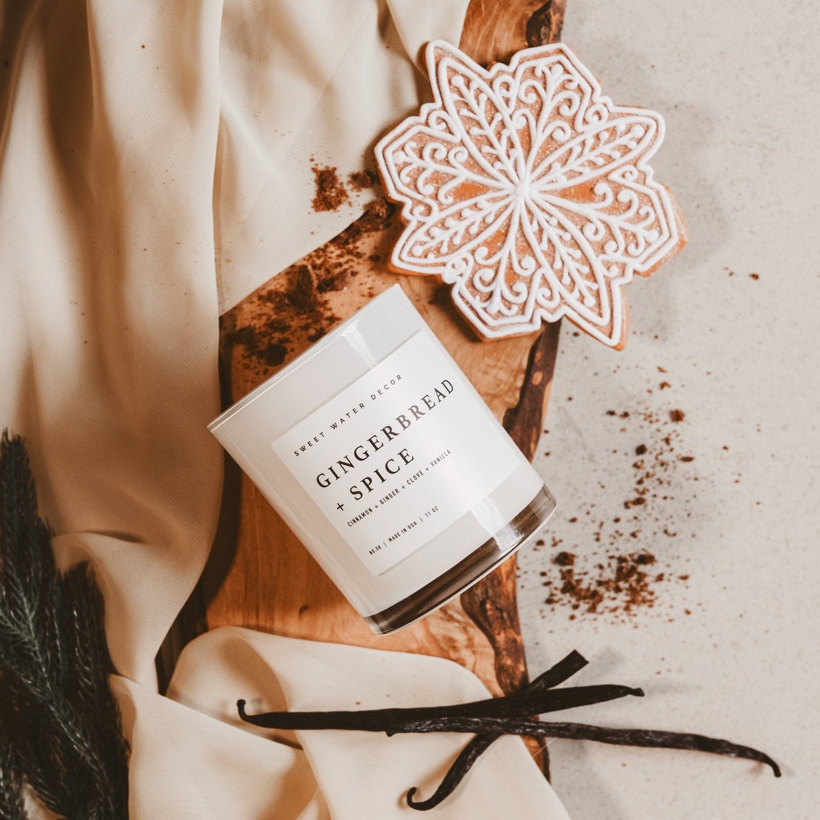 Gingerbread & Spice White Jar Candle