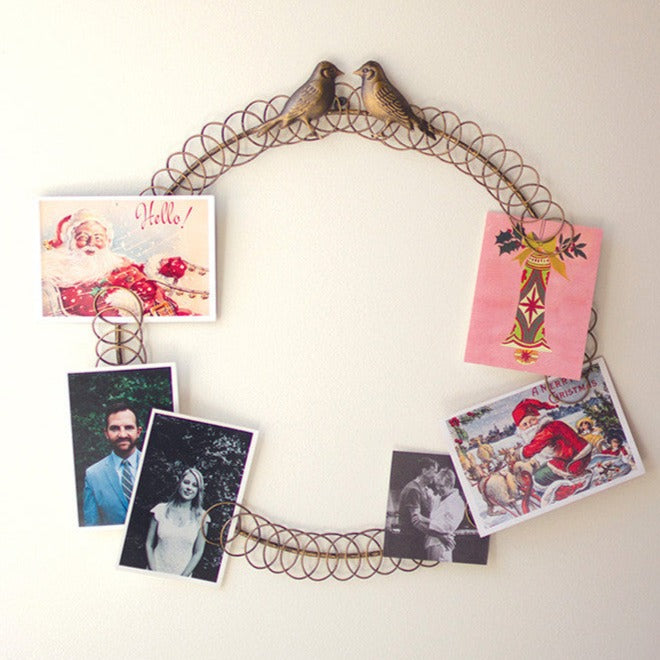 Two Birds Wire Wreath Photo Holder