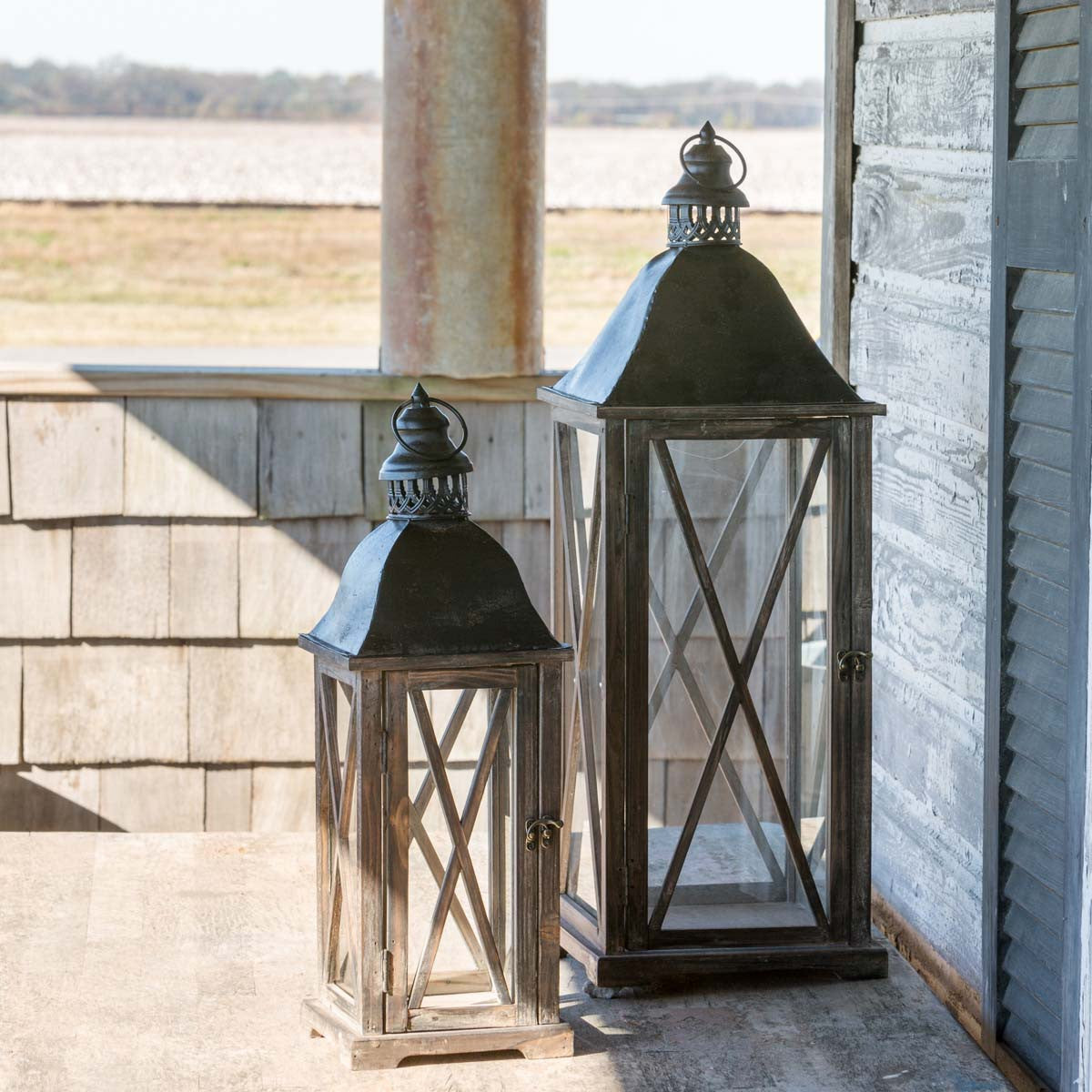 Country Club Lantern Set