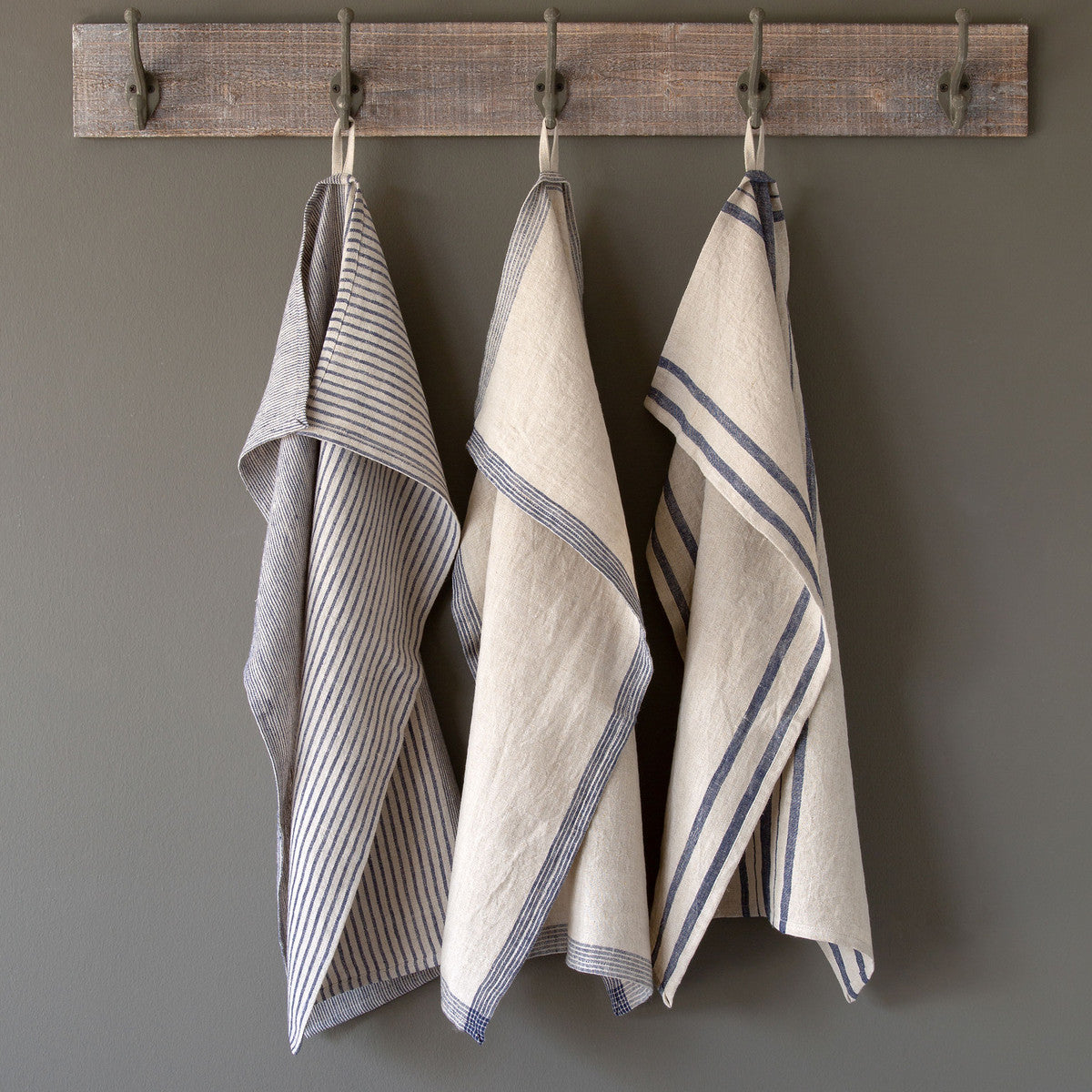 Farmhouse Style Kitchen Linens | A Cottage in the City