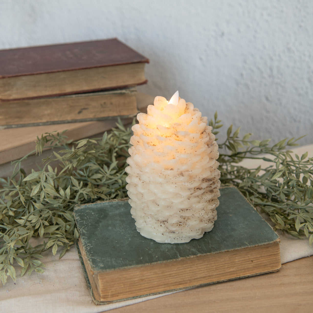 Cream Moving Flame Pinecone Candle