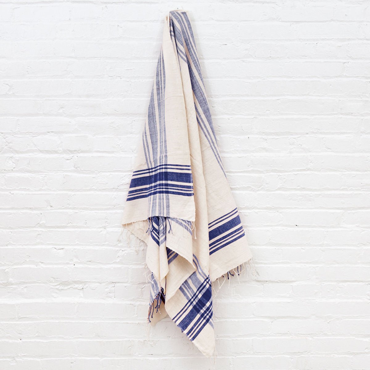 Cabin Hatch Cotton Bath Towel - A Cottage in the City