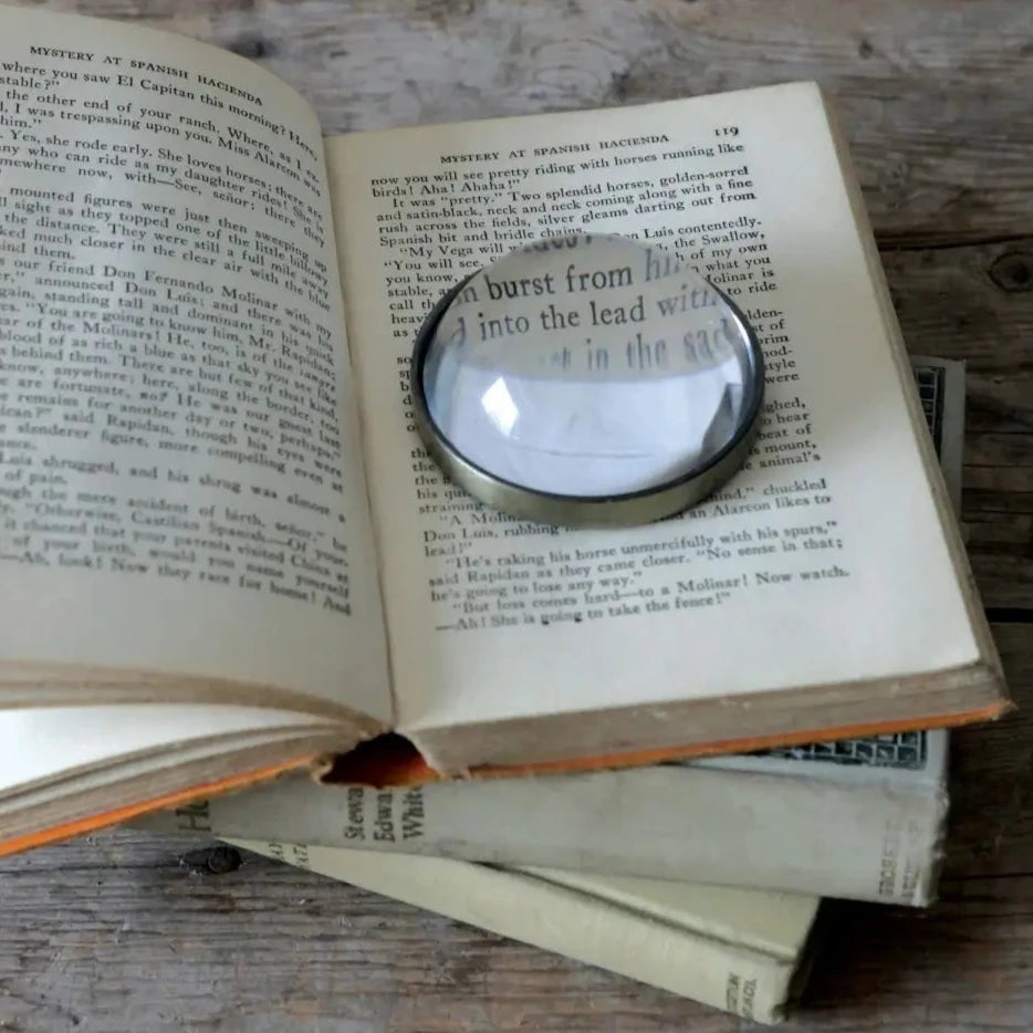 Paperweight Magnifying Glass