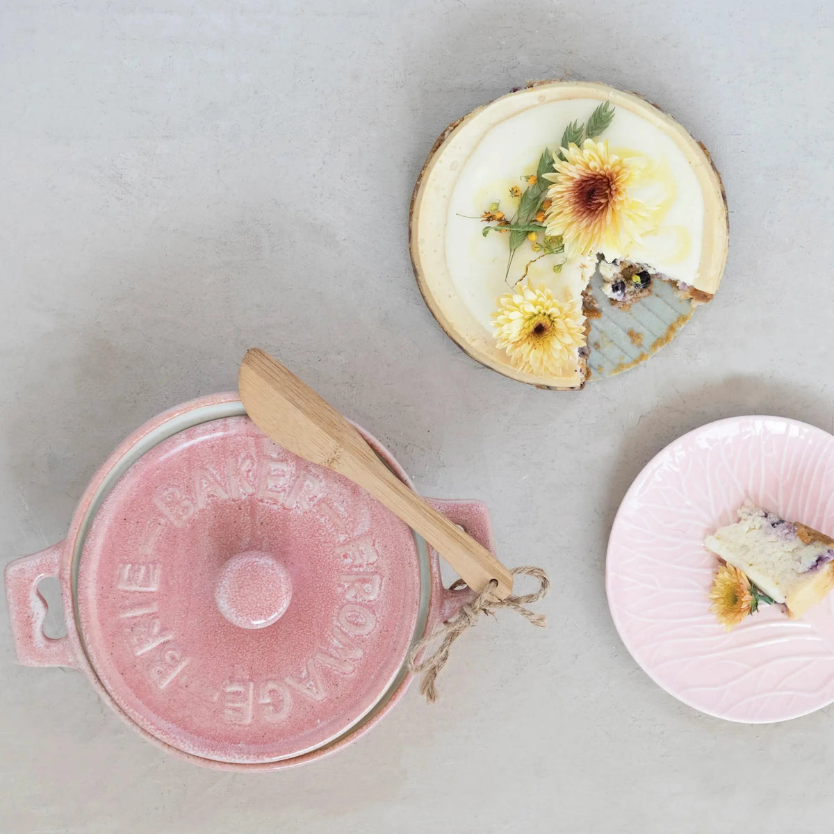 Stoneware Brie Baker with Bamboo Spreader