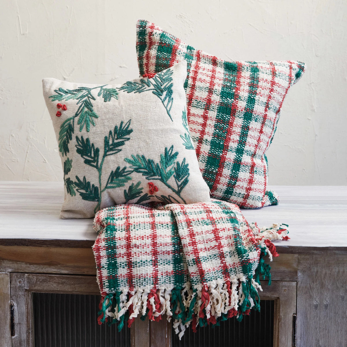 Woven Cotton &amp; Jute Holly &amp; Berries Pillow