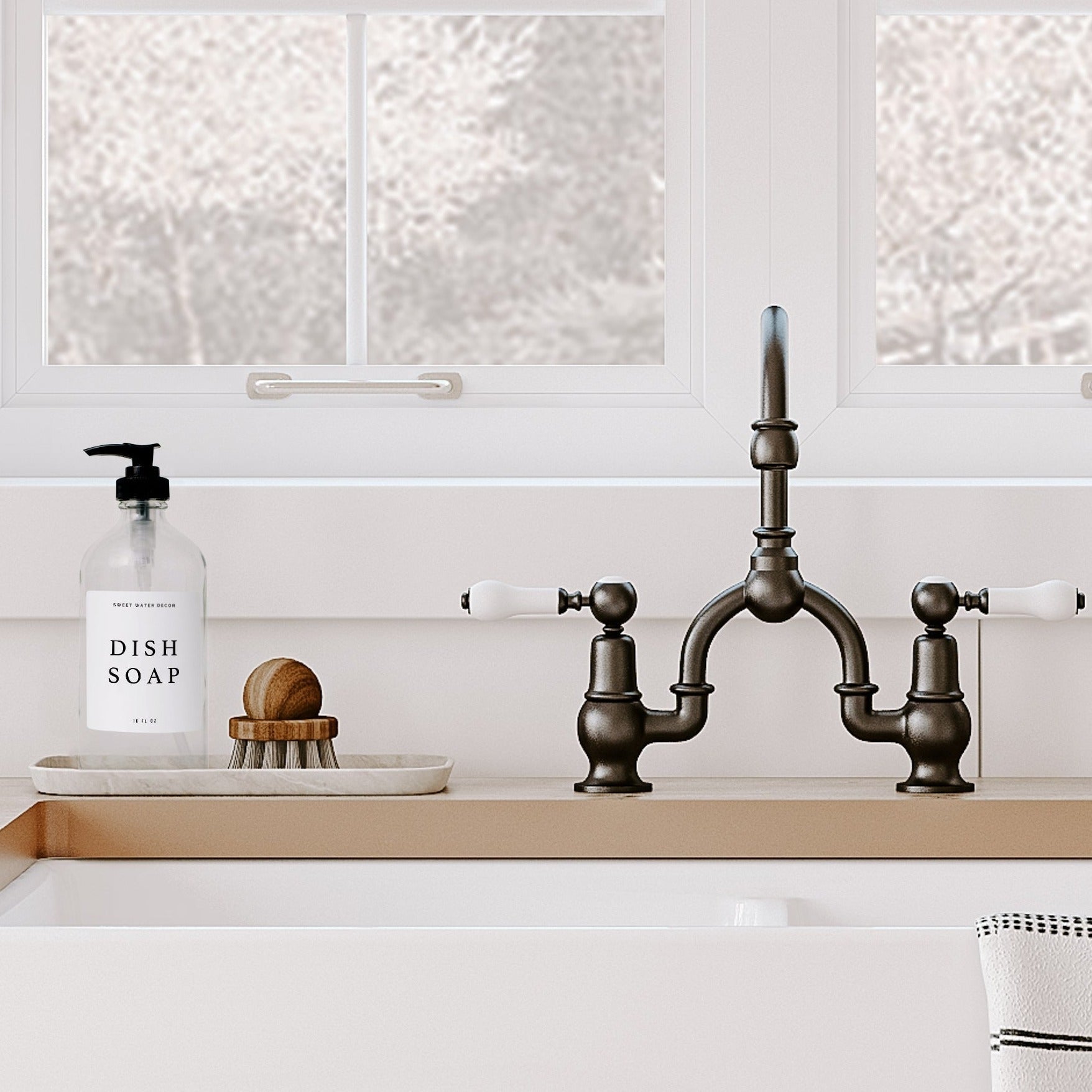 Aeakey Soap Dispenser,Dish Soap Dispenser for Kitchen Sink.Glass Hand Soap  Dispenser, Modern Farmhouse Decor