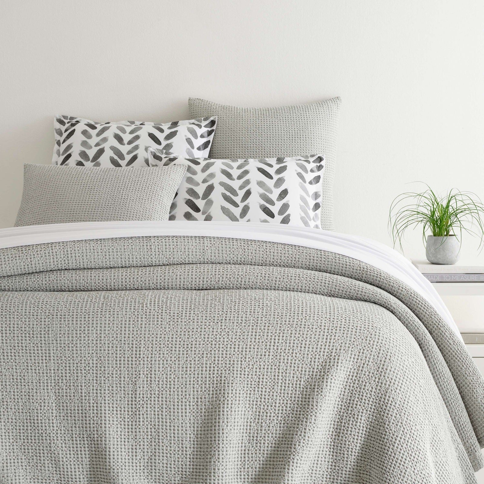 Pine Cone Hill Bubble Matelasse Coverlet